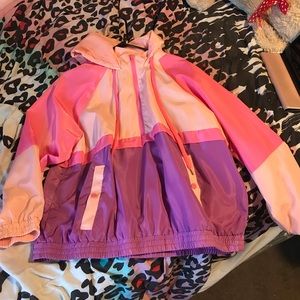 I’ve never worn this brand windbreaker!!!